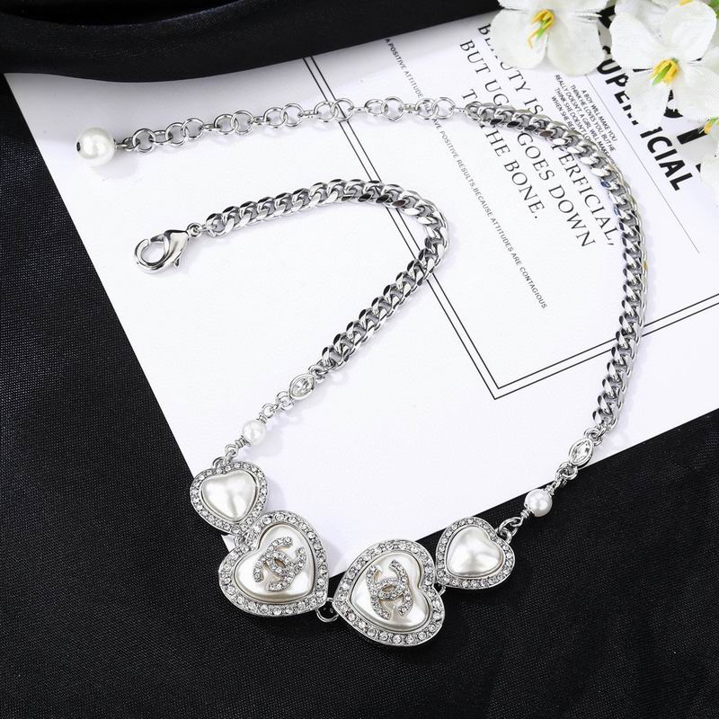 Chanel Necklace 05yxs40